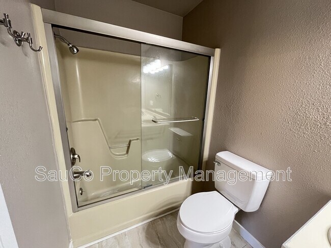 Building Photo - 20635 NW Lapine Way