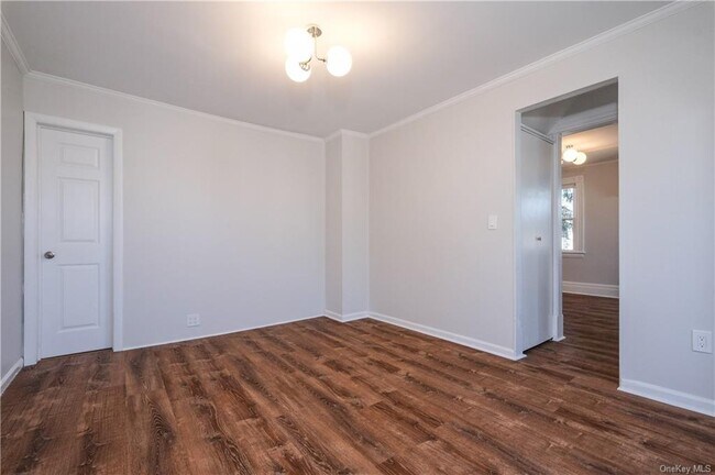 Building Photo - 301 Union Ave