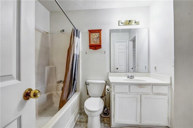 Building Photo - 5615 Executive Way