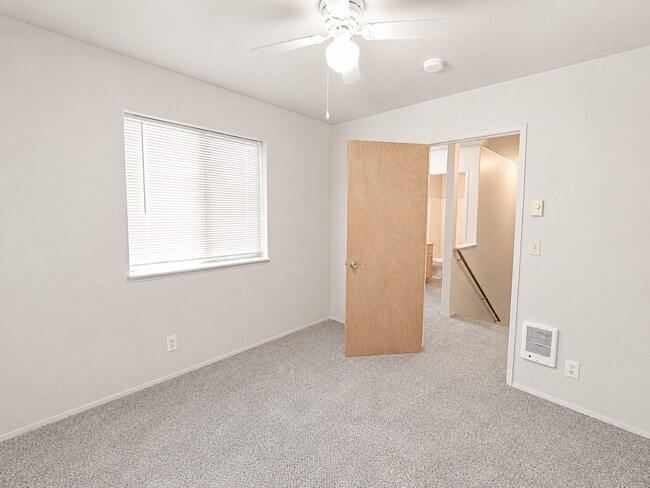 Building Photo - 2950 NE Nikki Ct