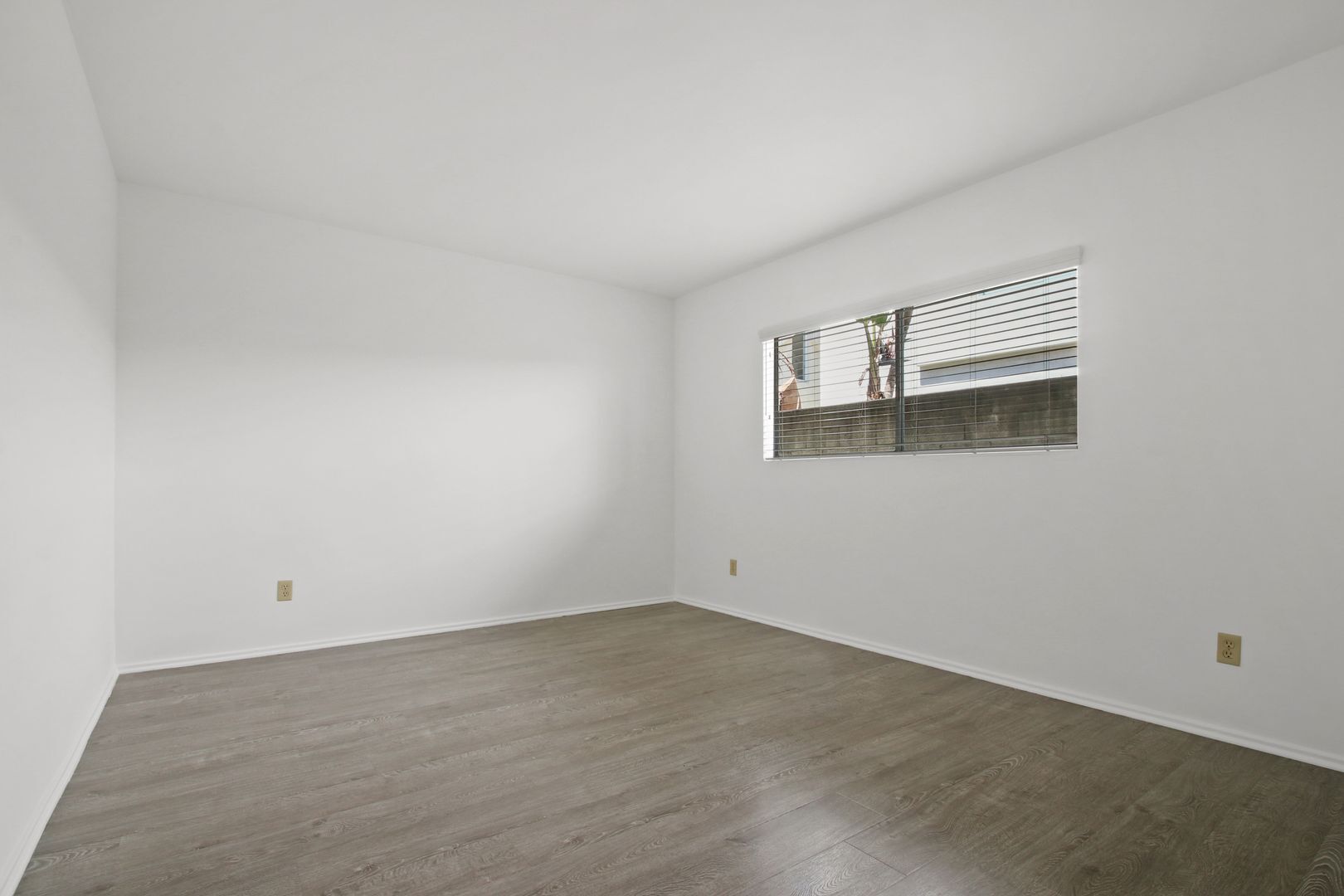 Building Photo - 1449 Princeton St