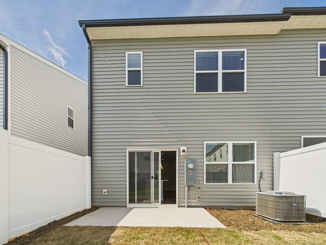 Building Photo - 3022 Hutton Gdns Ln