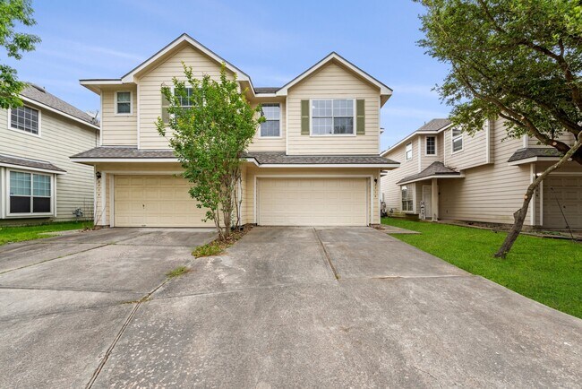 Building Photo - 8710 Thistlemoor Ln
