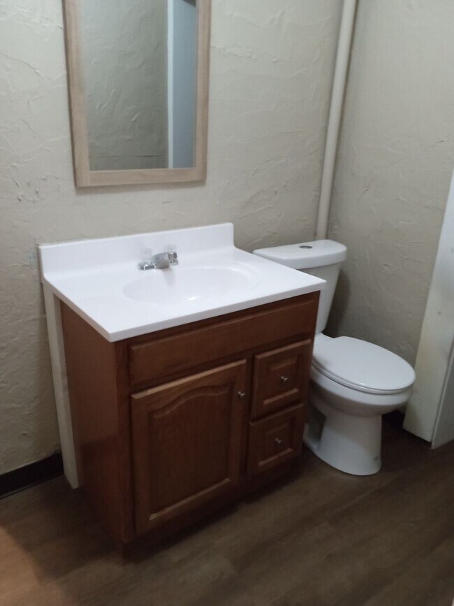 Building Photo - Red Peak  Hogback