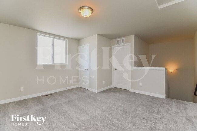 Building Photo - 10393 Luneth Dr