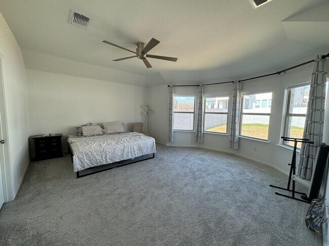Building Photo - 3417 Arrieta Dr