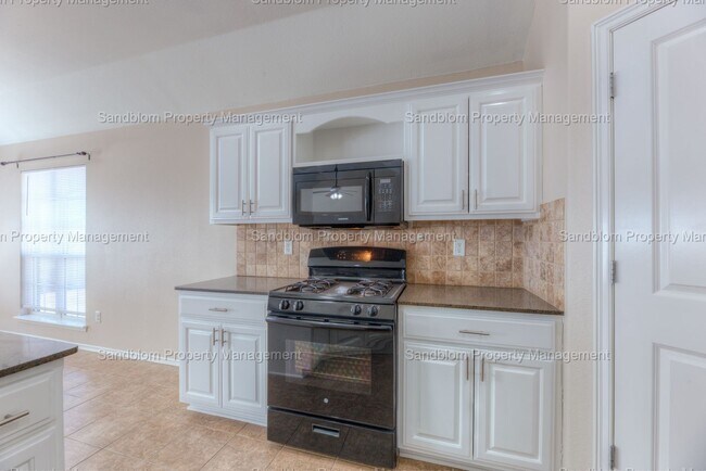 Building Photo - FOR LEASE | Jenks | $2200 Rent