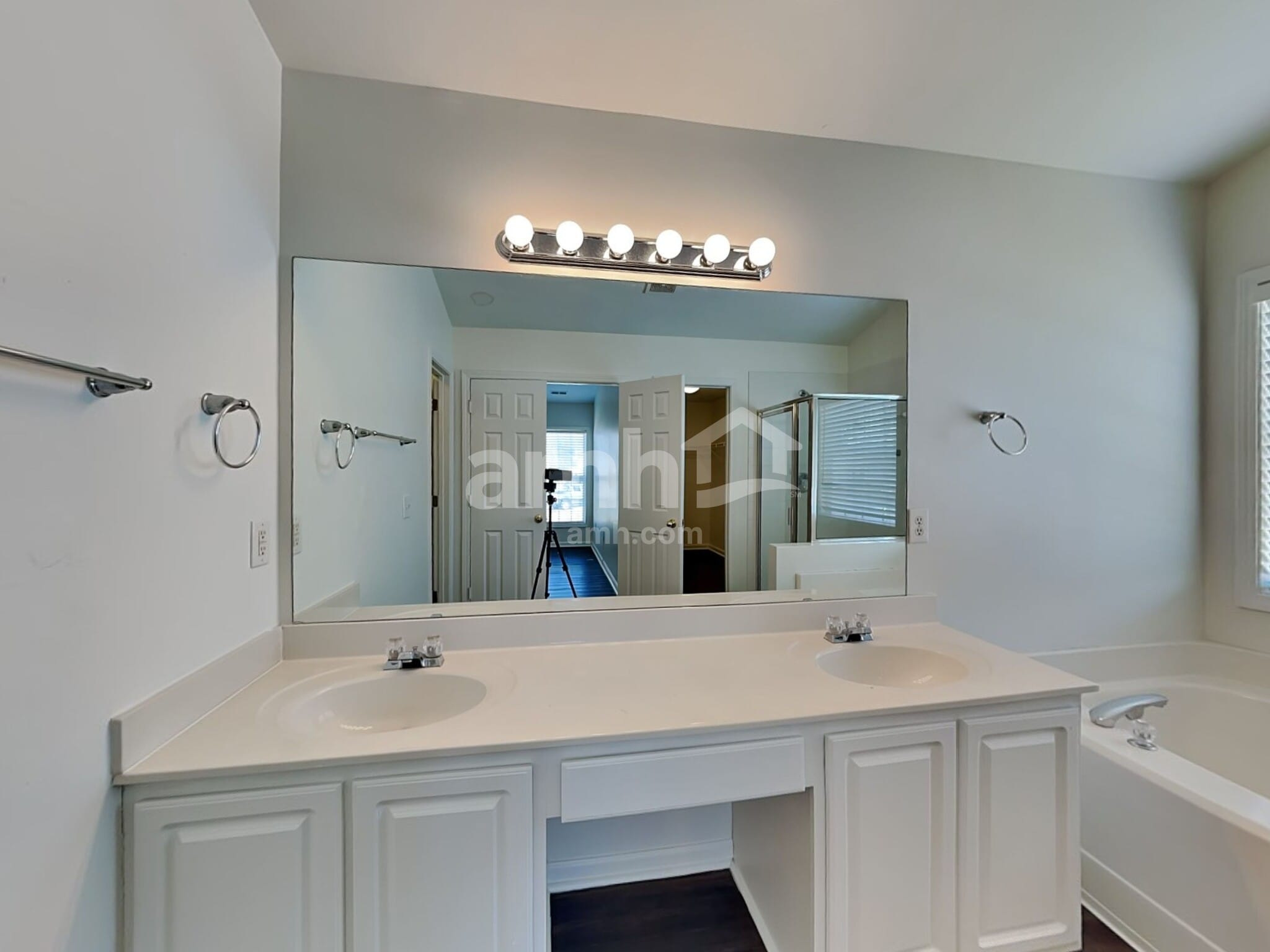 Building Photo - 101 Tagus Ct