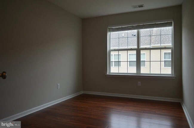 Building Photo - 1503 Hights Farm Rd S