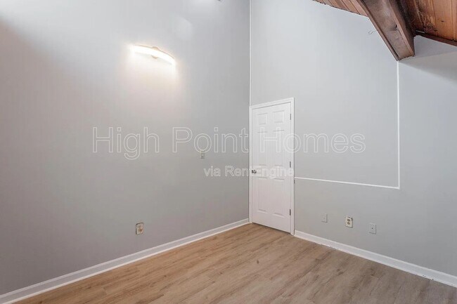 Building Photo - 3620 Idlewild Cir