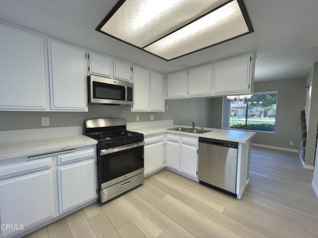 Building Photo - 434 E Bard Rd