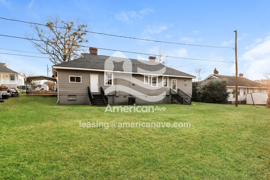 Building Photo - 30 Smythe St