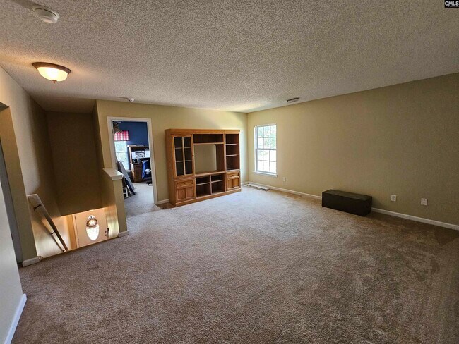 Building Photo - 131 Richmond Farm Cir