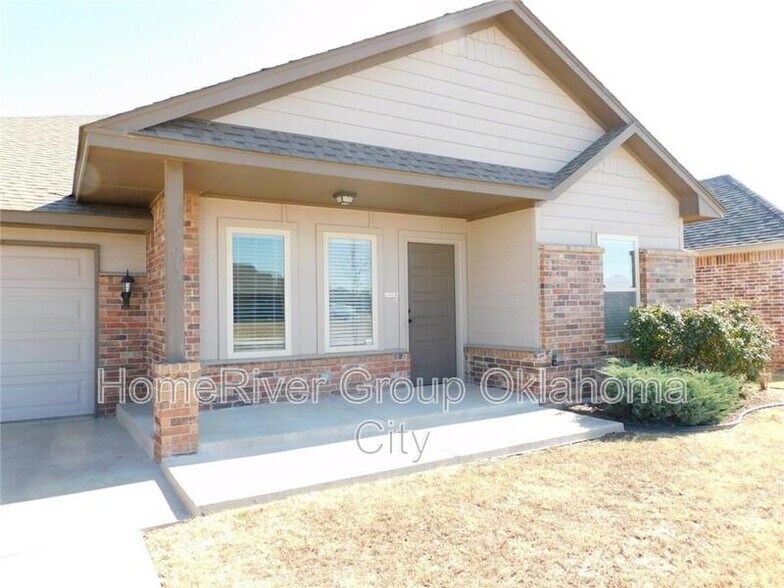 Building Photo - 1324 Eagle Dr