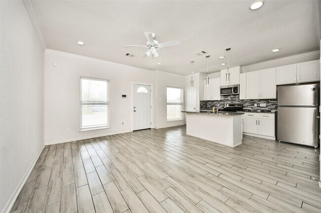 Building Photo - 7980 Ethel St