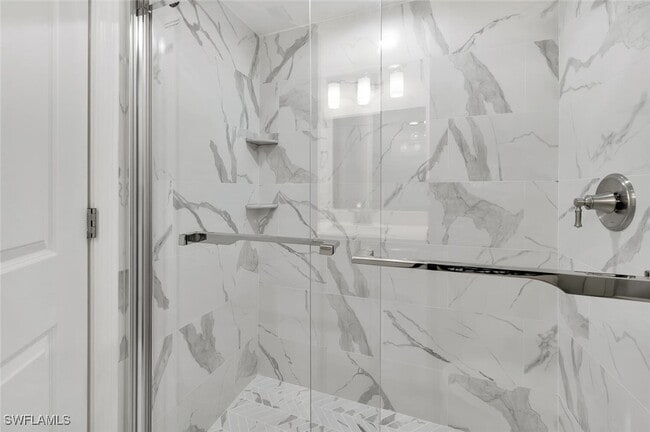 Building Photo - 222 Harbour Dr