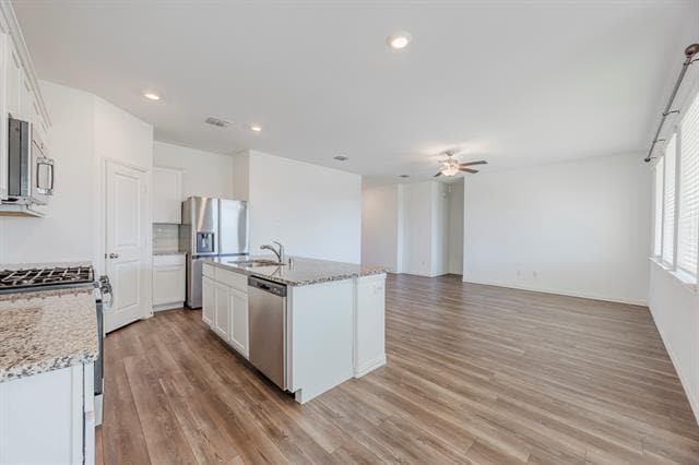 Building Photo - 2529 Starwater Dr