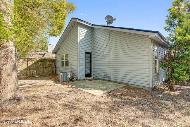 Building Photo - 3811 Autumn Leaf Ct