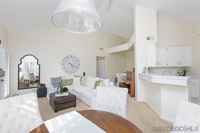 Building Photo - 7205 Calabria Ct