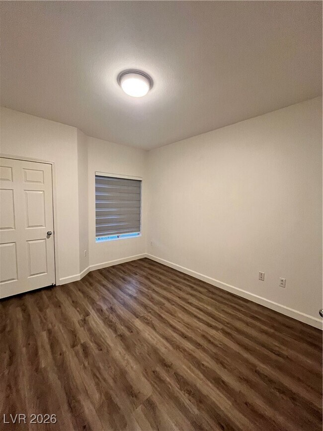 Building Photo - 1500 Cardinal Peak Ln