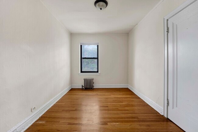 Building Photo - 2959 N Damen Ave