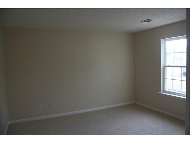 Building Photo - 3226 Deer Valley Dr NW