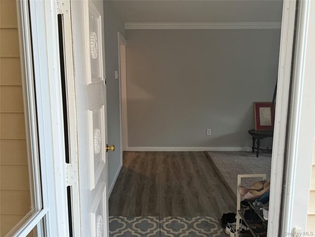Building Photo - 608 Fox Run Ln
