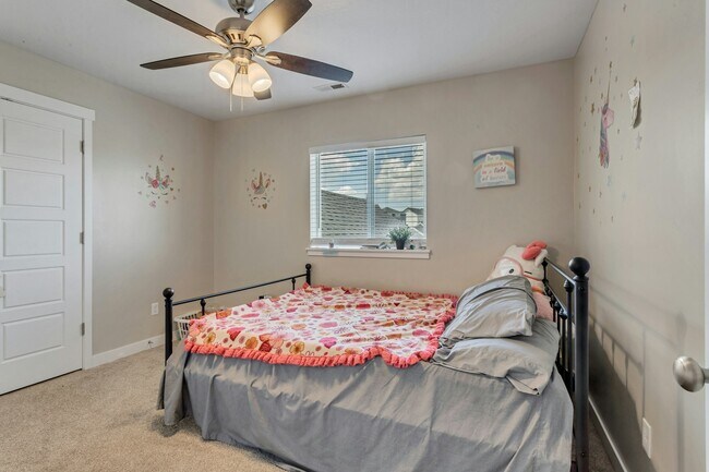 Building Photo - 7528 N Evans Ranch Dr