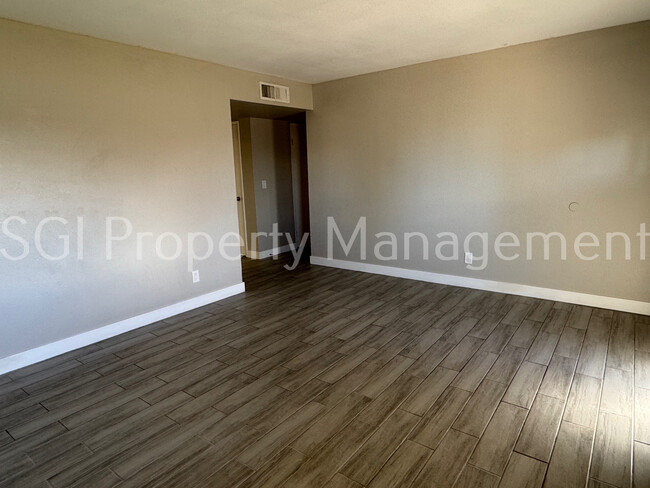 Building Photo - Highly upgraded Mesa home