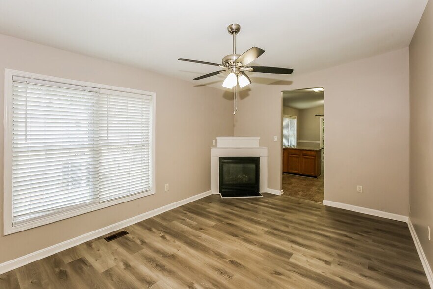Building Photo - 7019 Idlewild Brook Ln