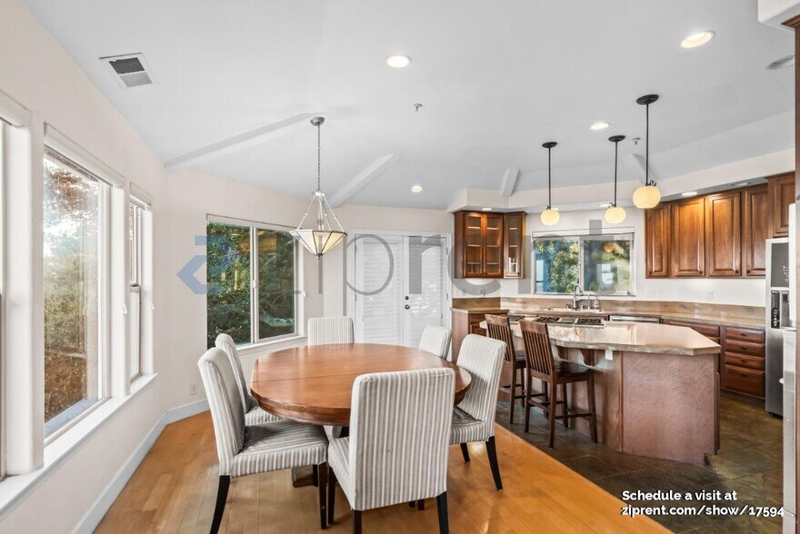 Building Photo - 135 Montalvo Rd