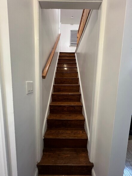 Building Photo - 3414 63rd Ave