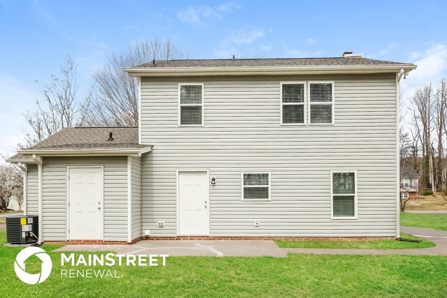 Building Photo - 1626 Bridgton Rd