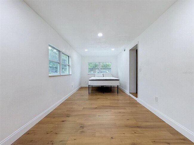 Building Photo - 3316 W Nassau St