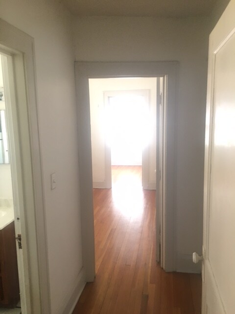 Building Photo - 3132 Meadowbrook Blvd