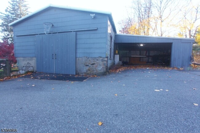 Building Photo - 18 Little Philadelphia Rd