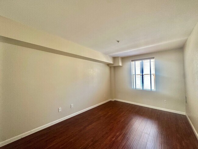 Building Photo - Little Italy Condo Steps From Waterfront P...