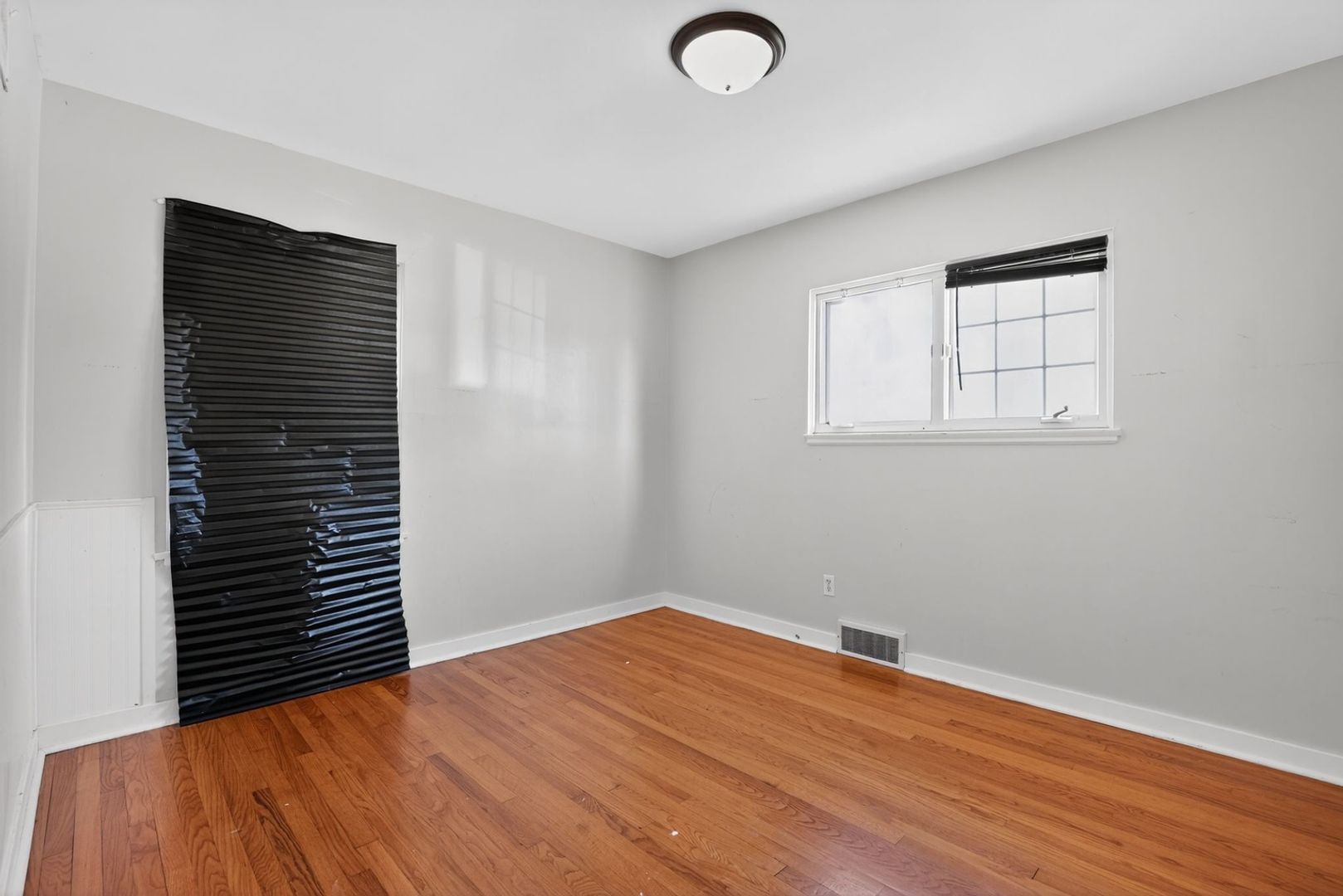 Building Photo - 800 W Joliet St