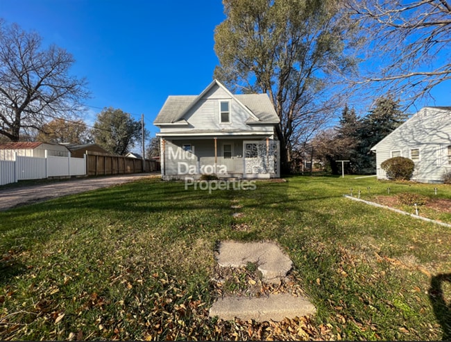 Primary Photo - 413 N Iowa- 2 bedroom, 2 bathroom house