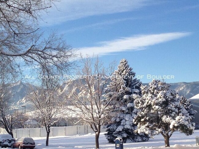 Building Photo - 3850 Paseo del Prado