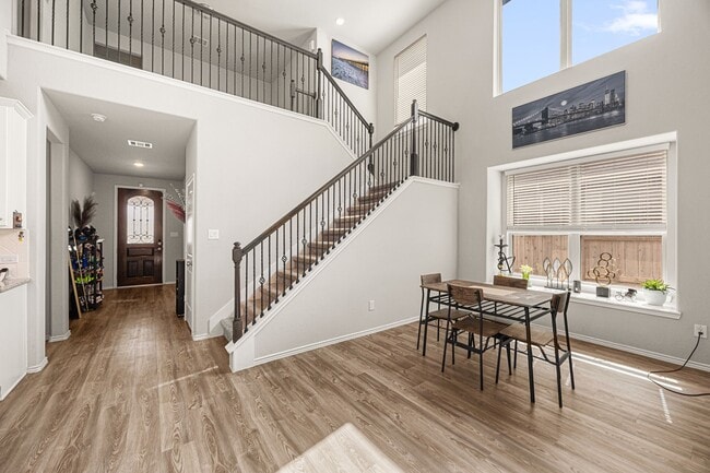 Building Photo - 4608 Mustang Run Dr