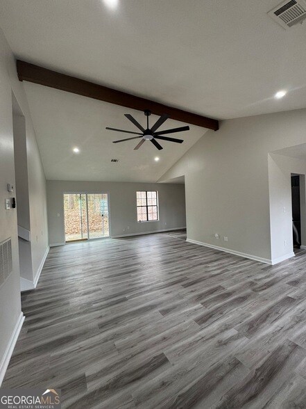 Building Photo - 3821 River Rd