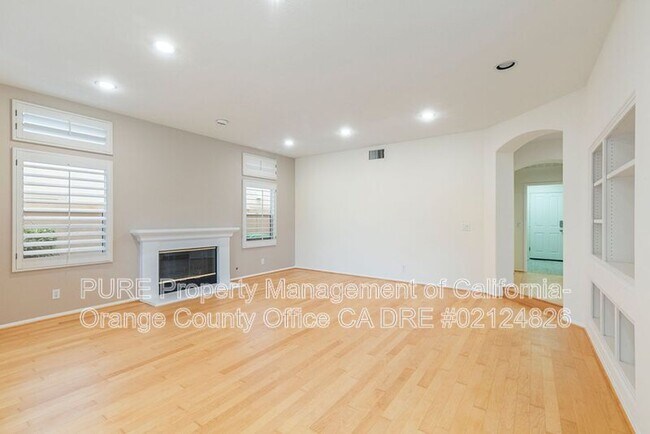 Building Photo - 11930 N Riviera