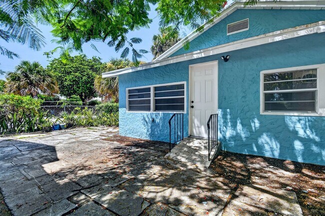Building Photo - 3714 Morton Ave