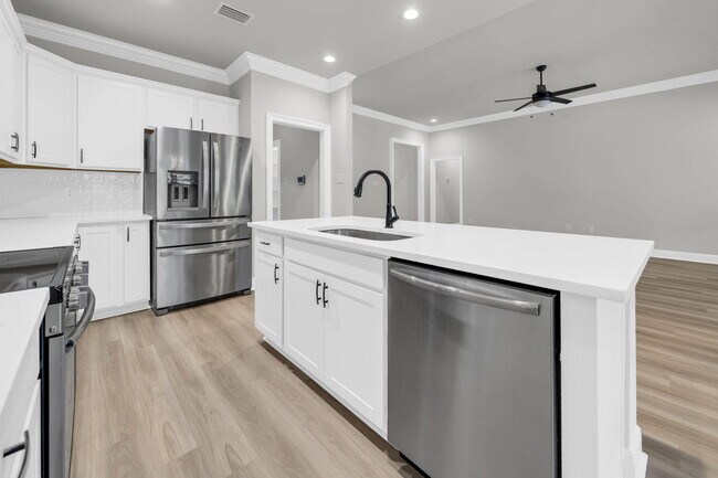 Building Photo - 4603 Jayhawk Dr
