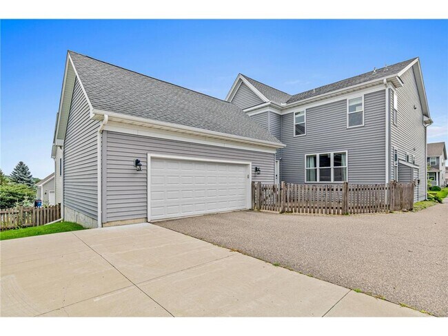 Building Photo - 12598 84th Pl N