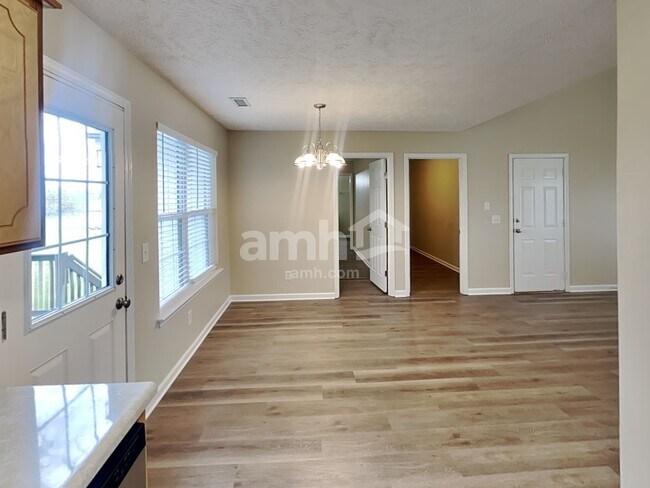 Building Photo - 4090 Morton Ln