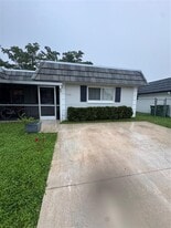 Building Photo - 7610 NW 73rd Ter