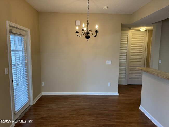 Building Photo - 575 Oakleaf Plantation Pkwy