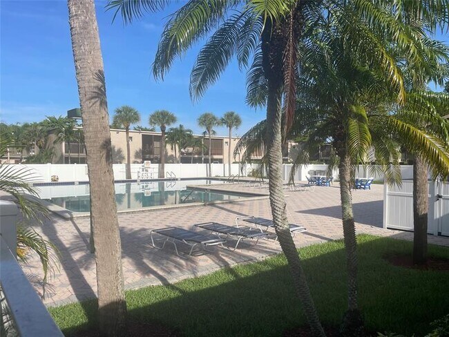 Building Photo - 3336 Quail Close